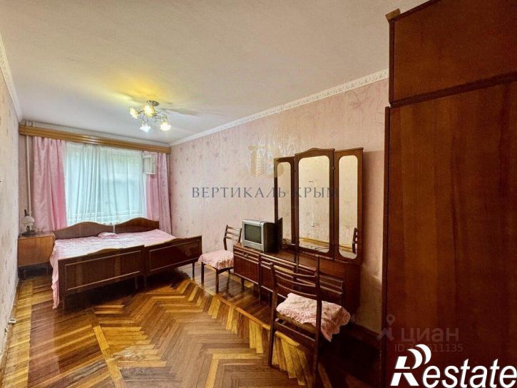 2-комн квартира Весенняя улица, 12,  д. 12