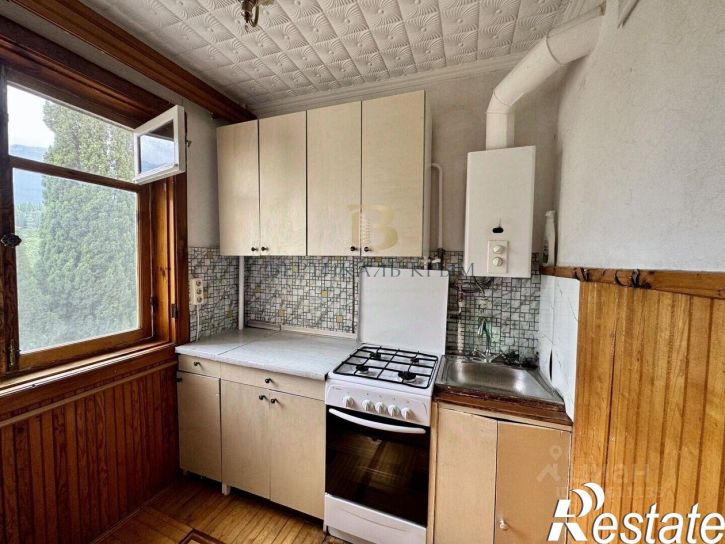 2-комн квартира Весенняя улица, 12,  д. 12