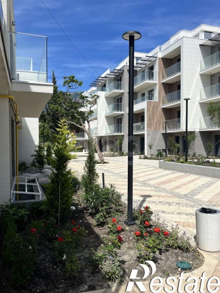 4-комн квартира улица Халтурина, 36А,  д. 36А