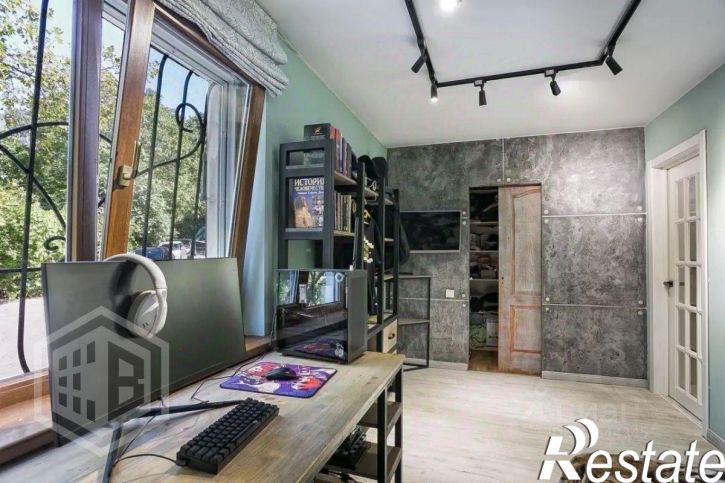 3-комн квартира переулок Свердлова, 8,  д. 8