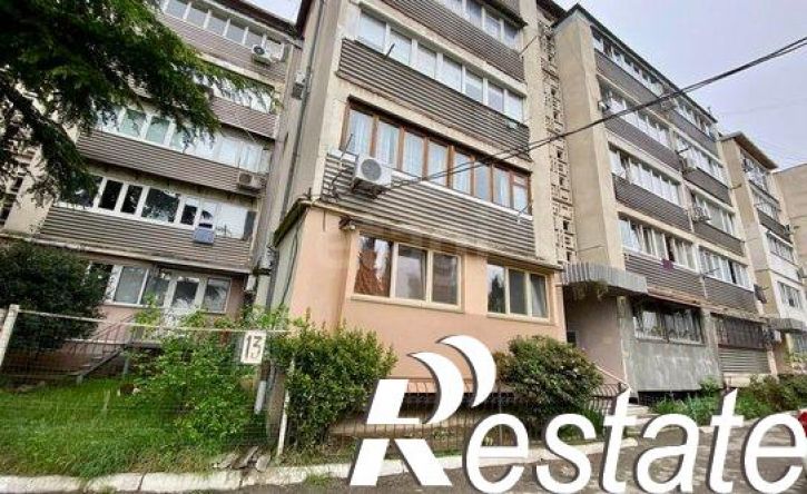 2-комн квартира Ореховая улица, 1,  д. 1