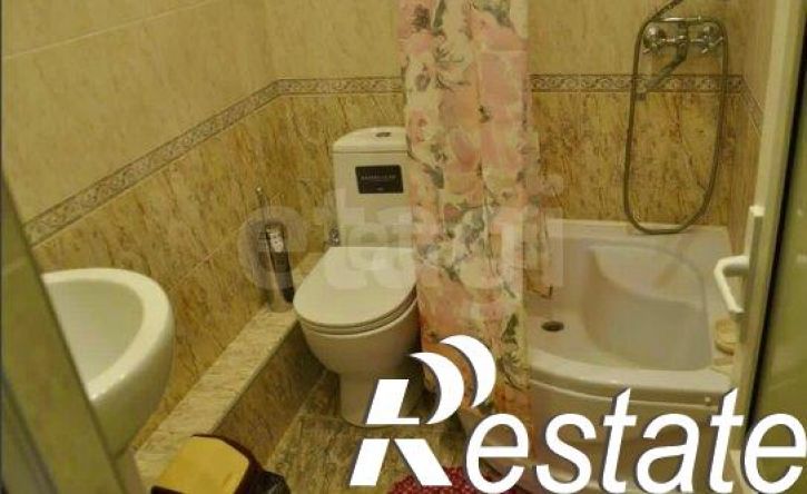 4-комн квартира улица Гоголя, 16,  д. 16