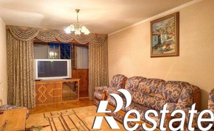 3-комн квартира улица Кривошты, 15,  д. 15